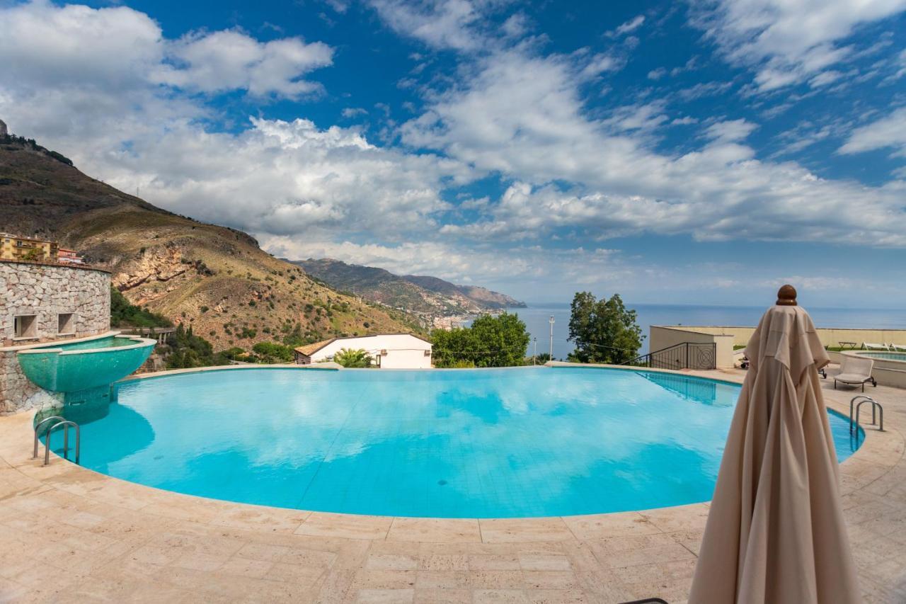 Beautiful Apartment In The Centre Of Taormina Exterior foto